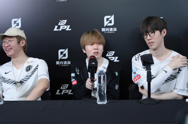 伤愈复出的 伤愈复出的