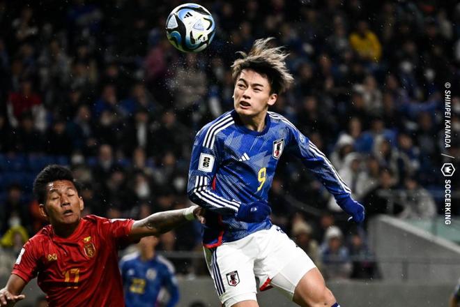 对雄鹿与潜 对雄鹿与潜